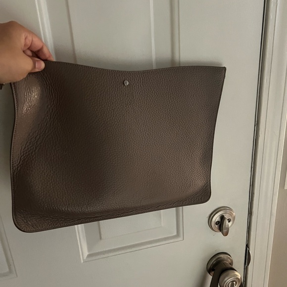 Cuyana Taupe Leather Tote Bag - Picture 3 of 5